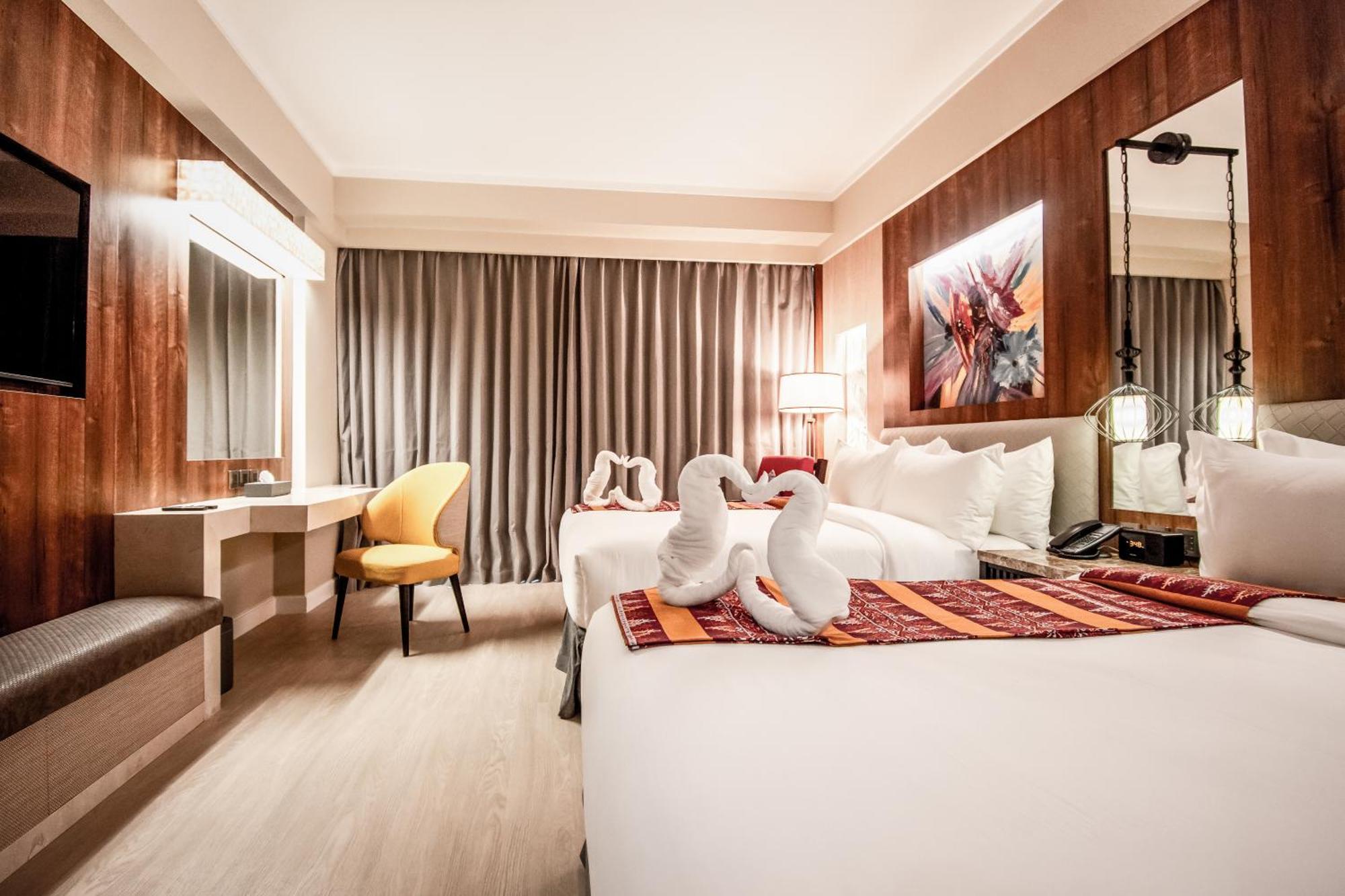Mandarin Bay Resort And Spa Balabag  外观 照片