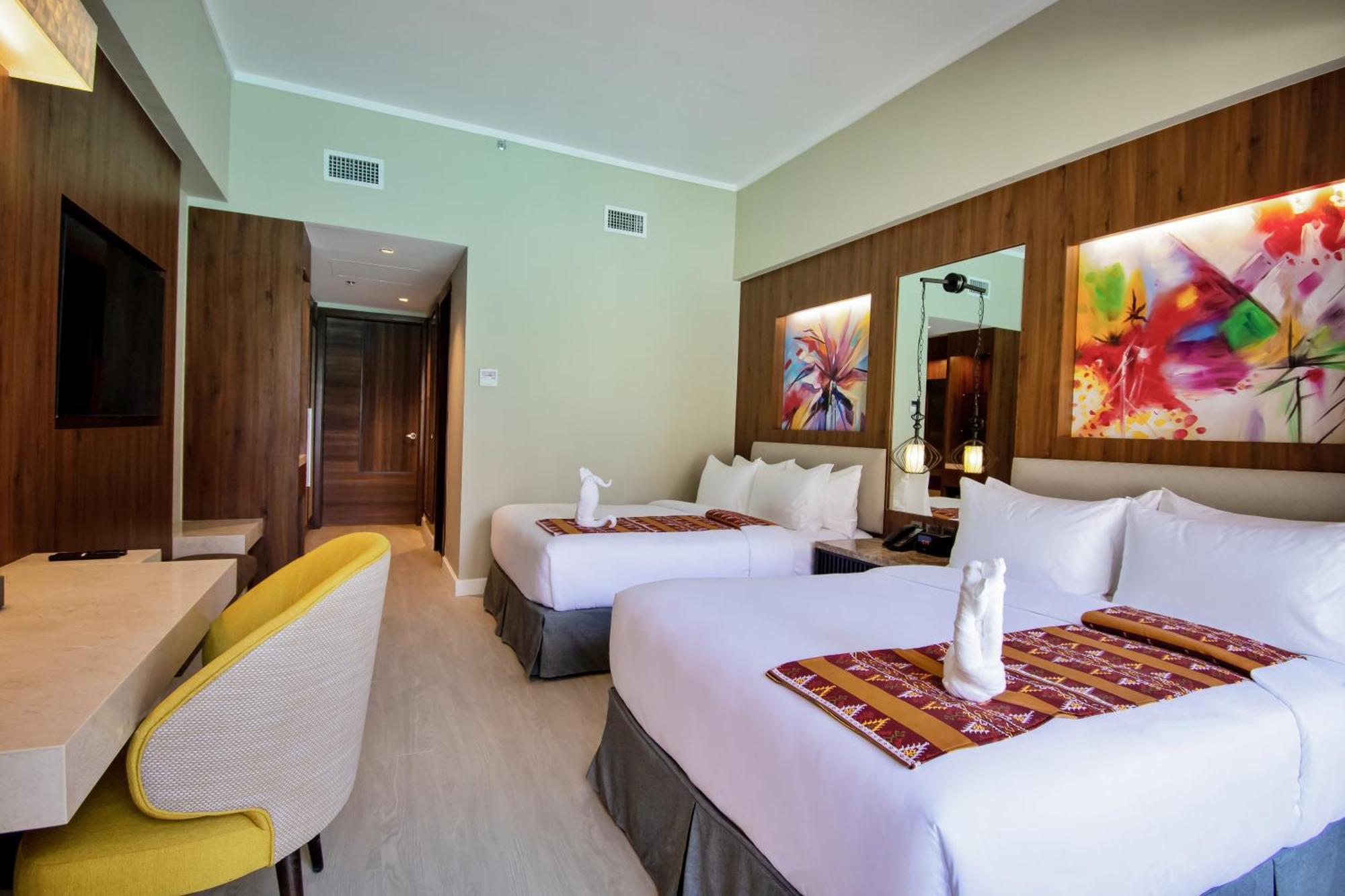 Mandarin Bay Resort And Spa Balabag  外观 照片