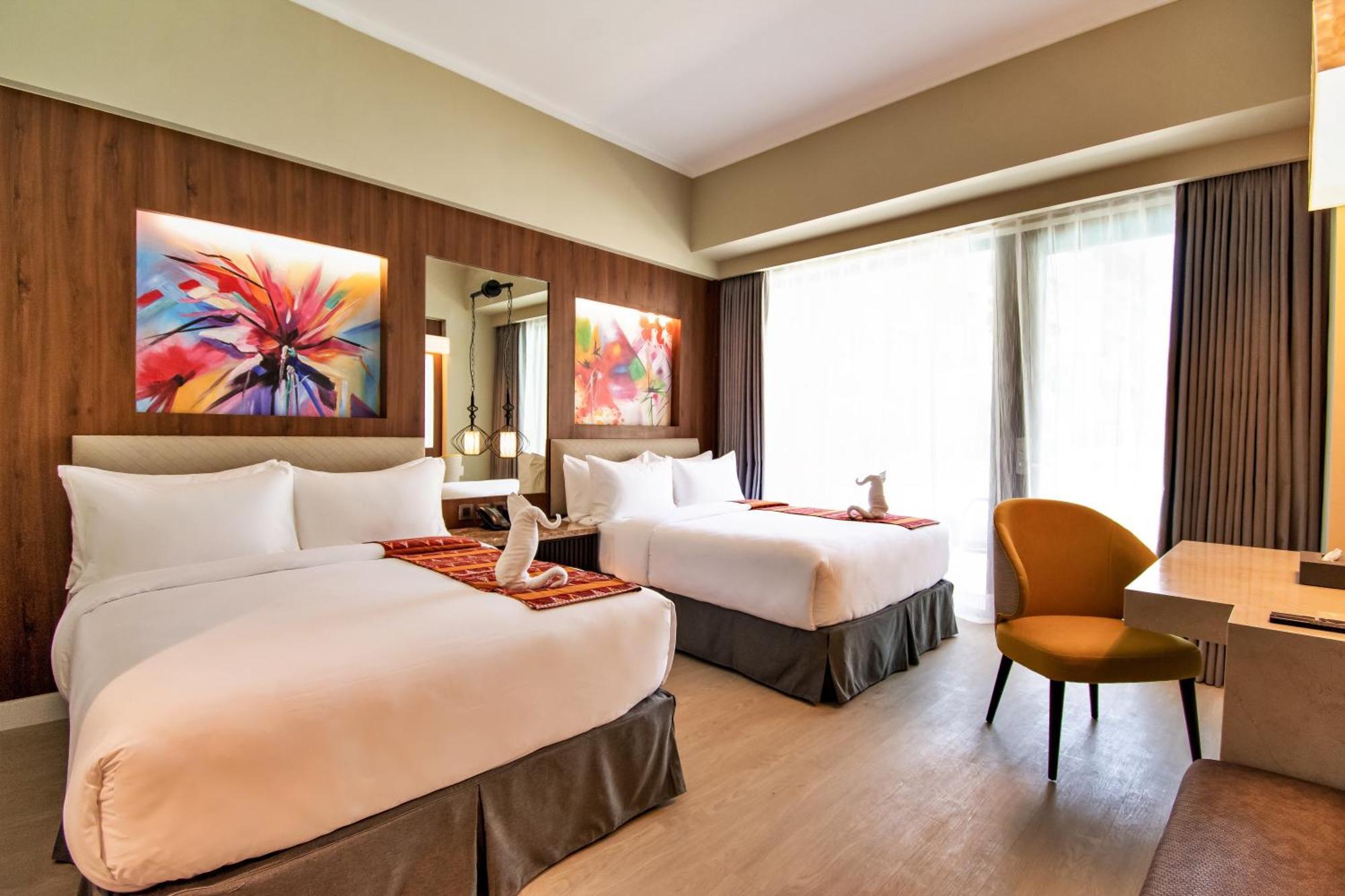 Mandarin Bay Resort And Spa Balabag  外观 照片