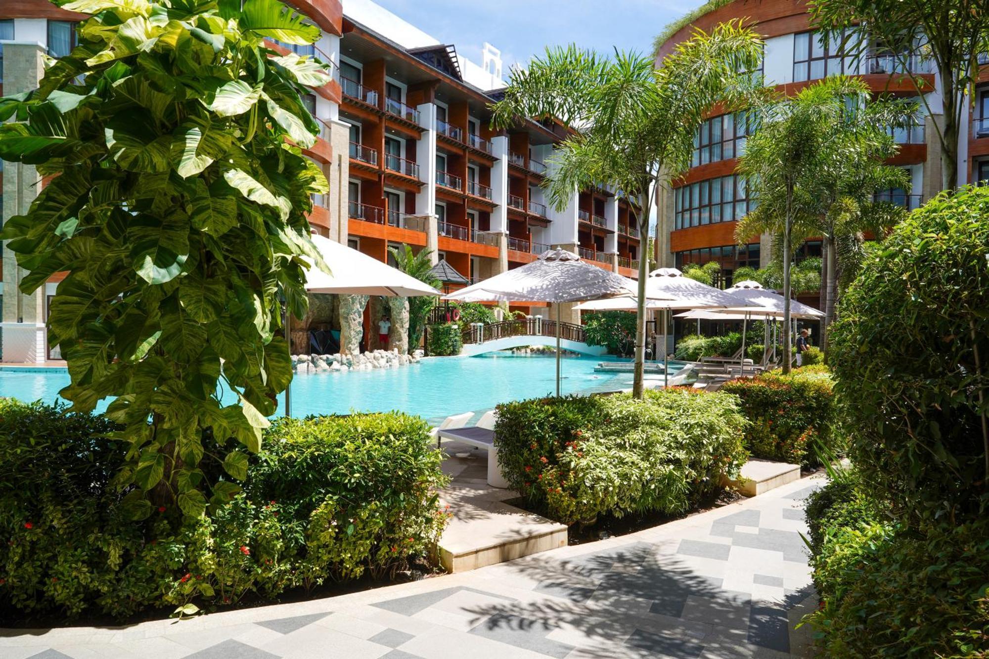 Mandarin Bay Resort And Spa Balabag  外观 照片