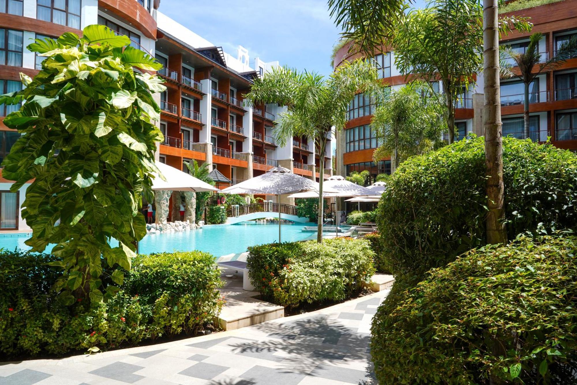 Mandarin Bay Resort And Spa Balabag  外观 照片